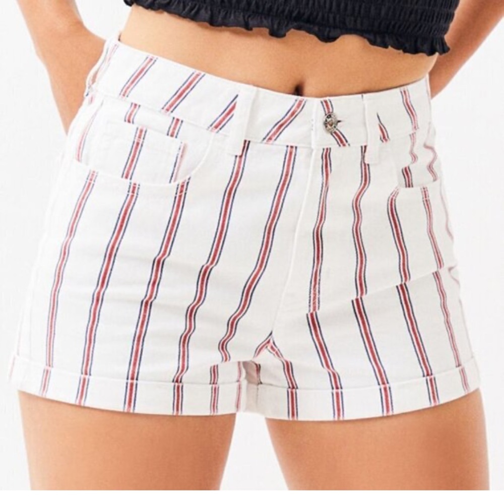 PACSUN JEAN MOM SHORT